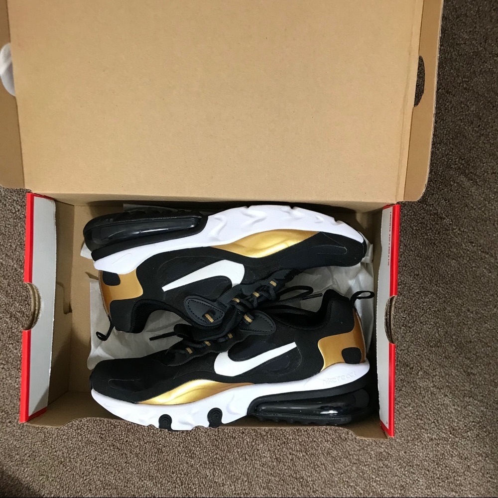 Nike Air Max 270 React